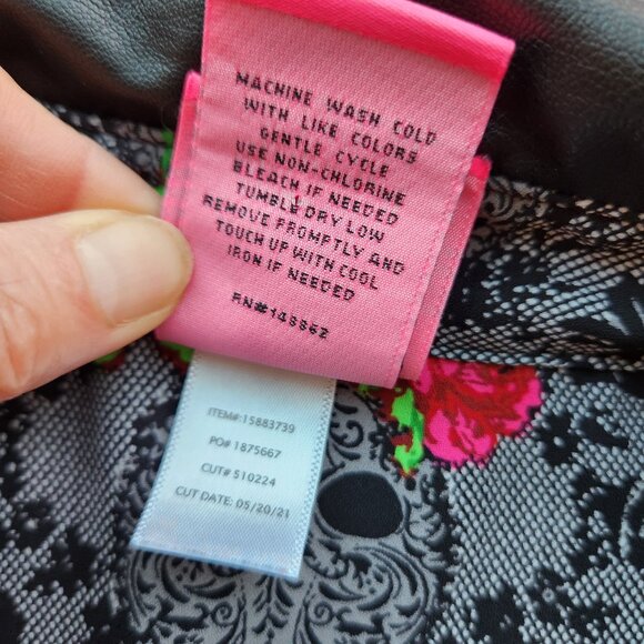 Betsey Johnson x Torrid Georgette Rose Skull Tunic Shirt Faux Leather Collar - Picture 13 of 13